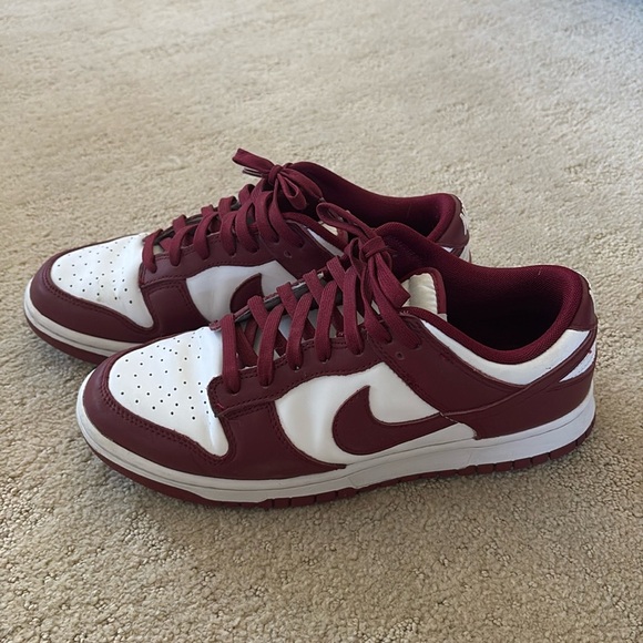 Nike Dunks - Picture 1 of 1